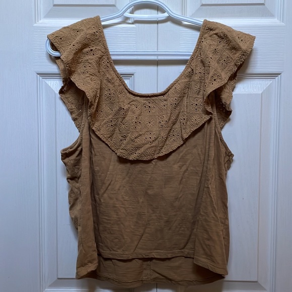 AEO Xlg Mustard colour embroidered top - Picture 5 of 6